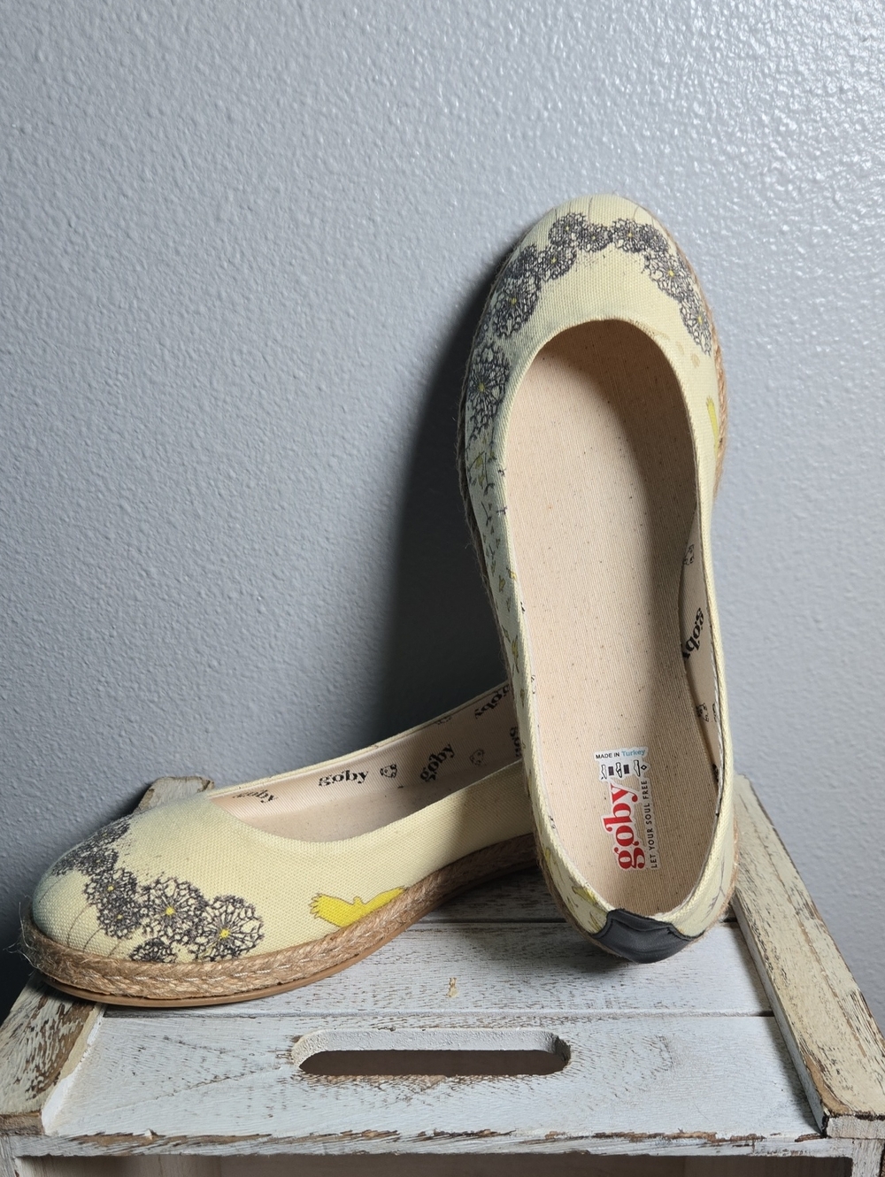 Goby Women's Yellow Floral with birds size 38 Canvas Ballet Flats